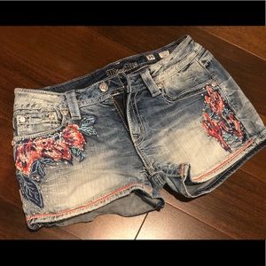 MISS ME jean shorts Size 30. Embroidered